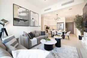 BURJ ROYALE - Luxurious Brand New Two-Bedroom apartment in DOWNTOWN, Burj Khalifa view pool in the building, 5-min walk to Dubai Mall & Dubai Fountains